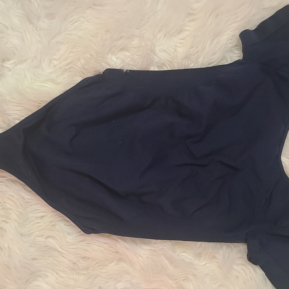 2 bodysuits - Picture 1 of 6